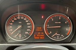 Harmaa BMW X1 2012 kuva 16.