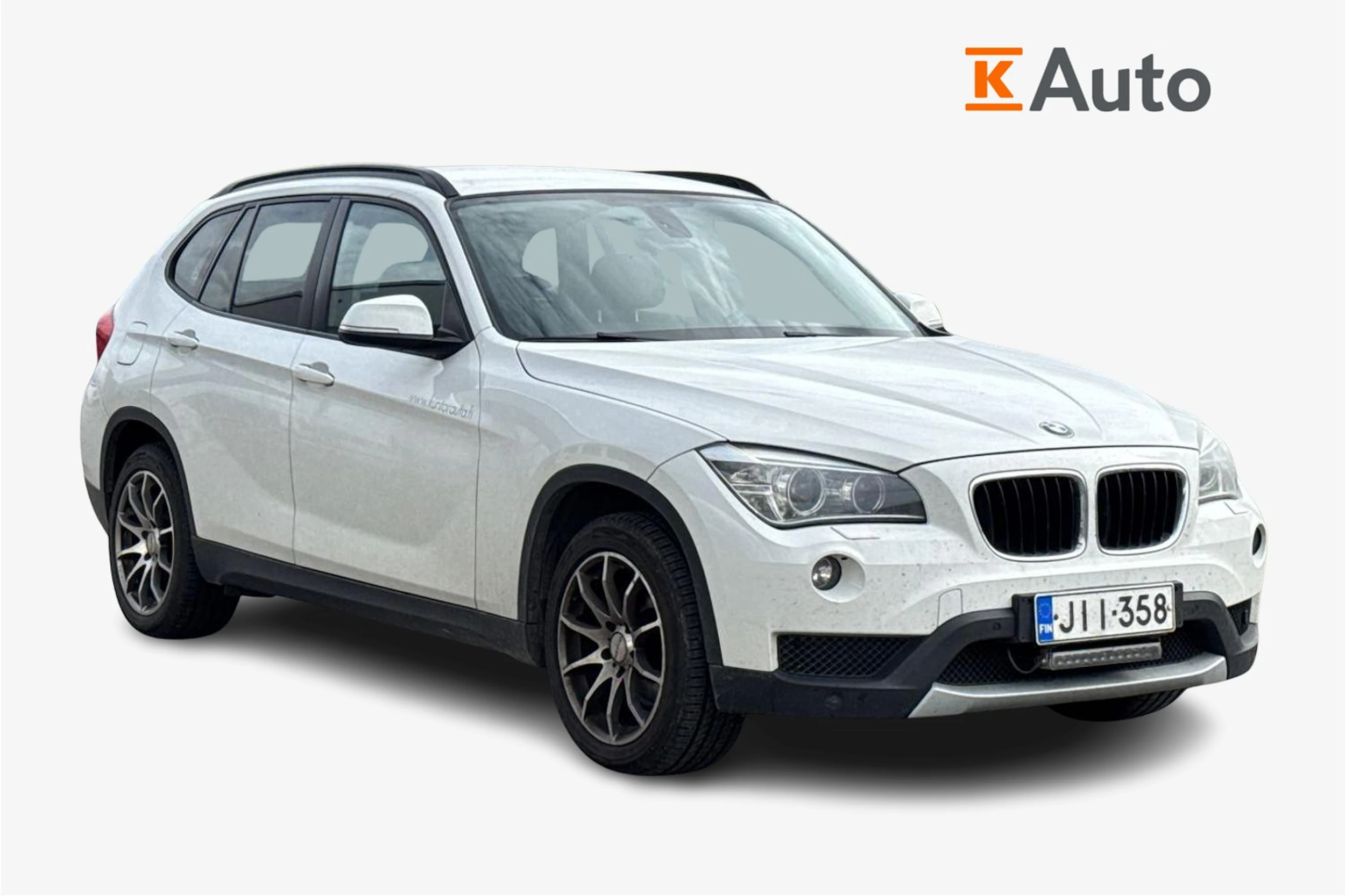 valkoinen BMW X1 2012 kuva 1.
