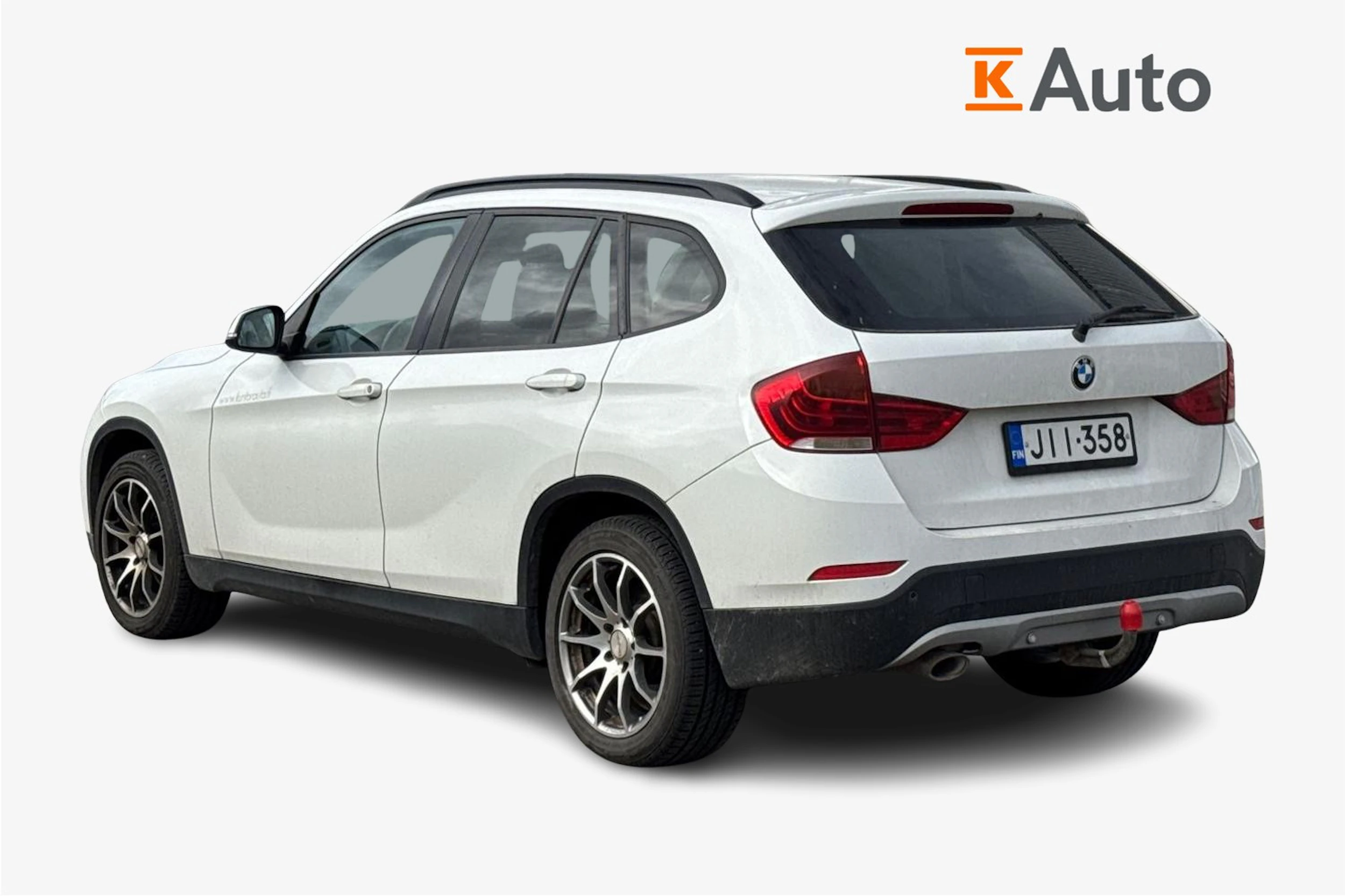 valkoinen BMW X1 2012 kuva 2.