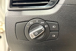 valkoinen BMW X1 2012 kuva 12.