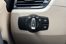 oranssi BMW X1 2012 kuva 16.