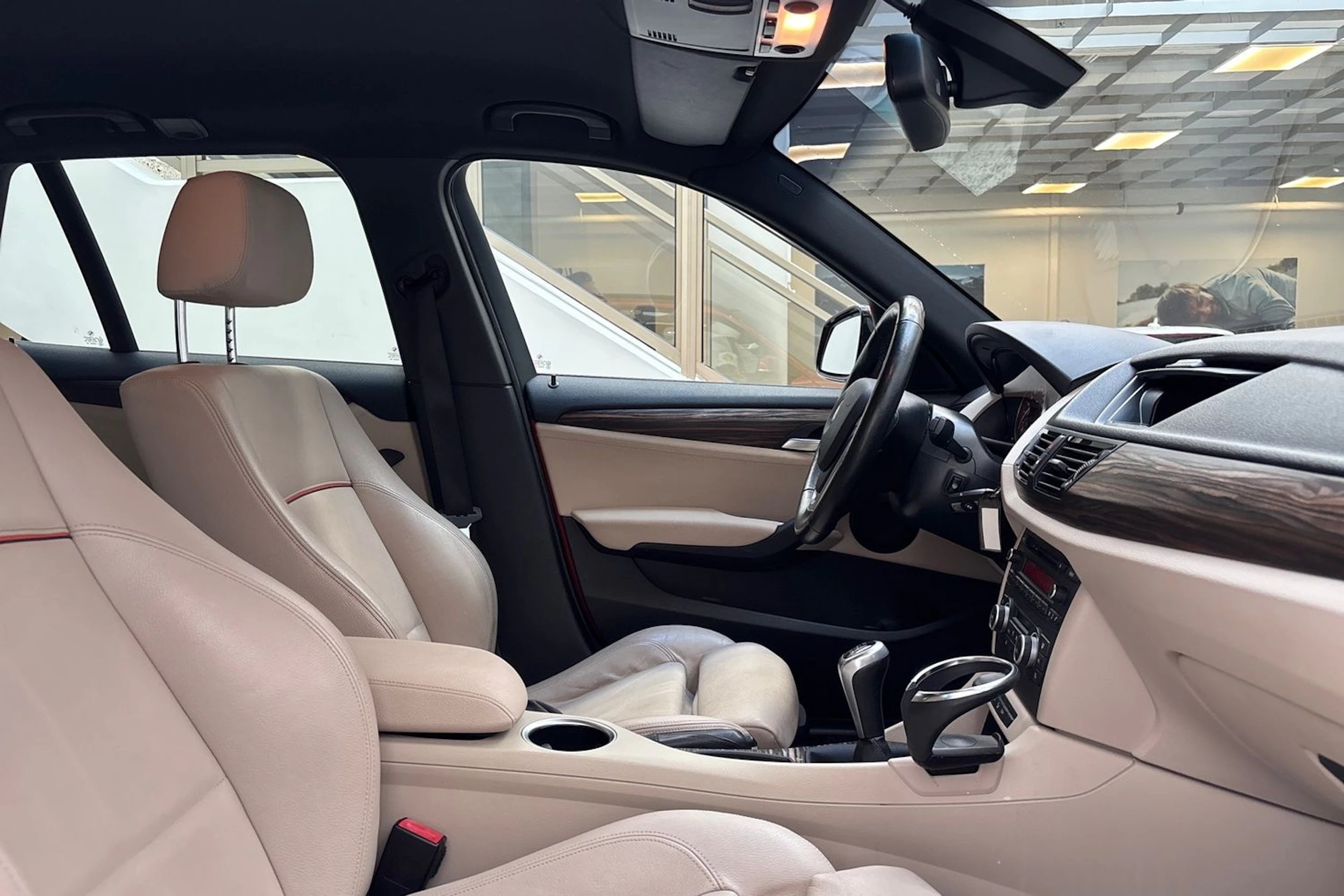 oranssi BMW X1 2012 kuva 22.