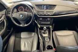 musta BMW X1 2012 kuva 7.