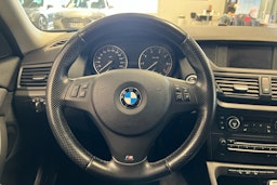 musta BMW X1 2012 kuva 11.
