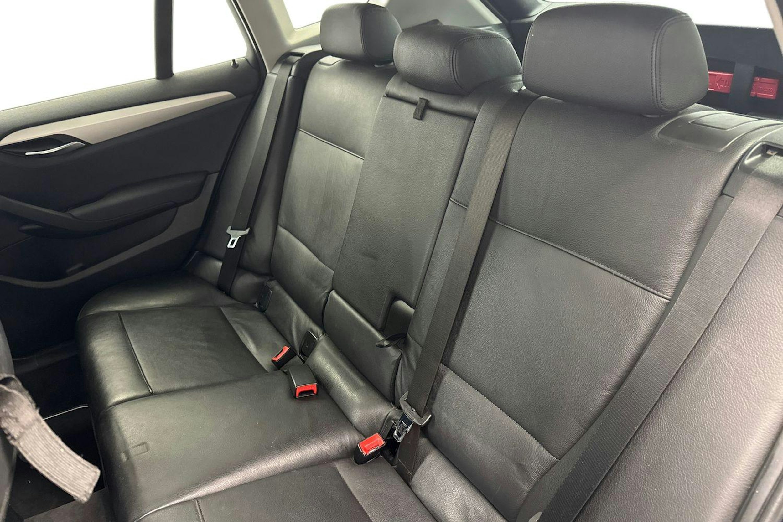 sininen BMW X1 2012 kuva 10.