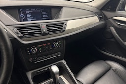 sininen BMW X1 2012 kuva 21.
