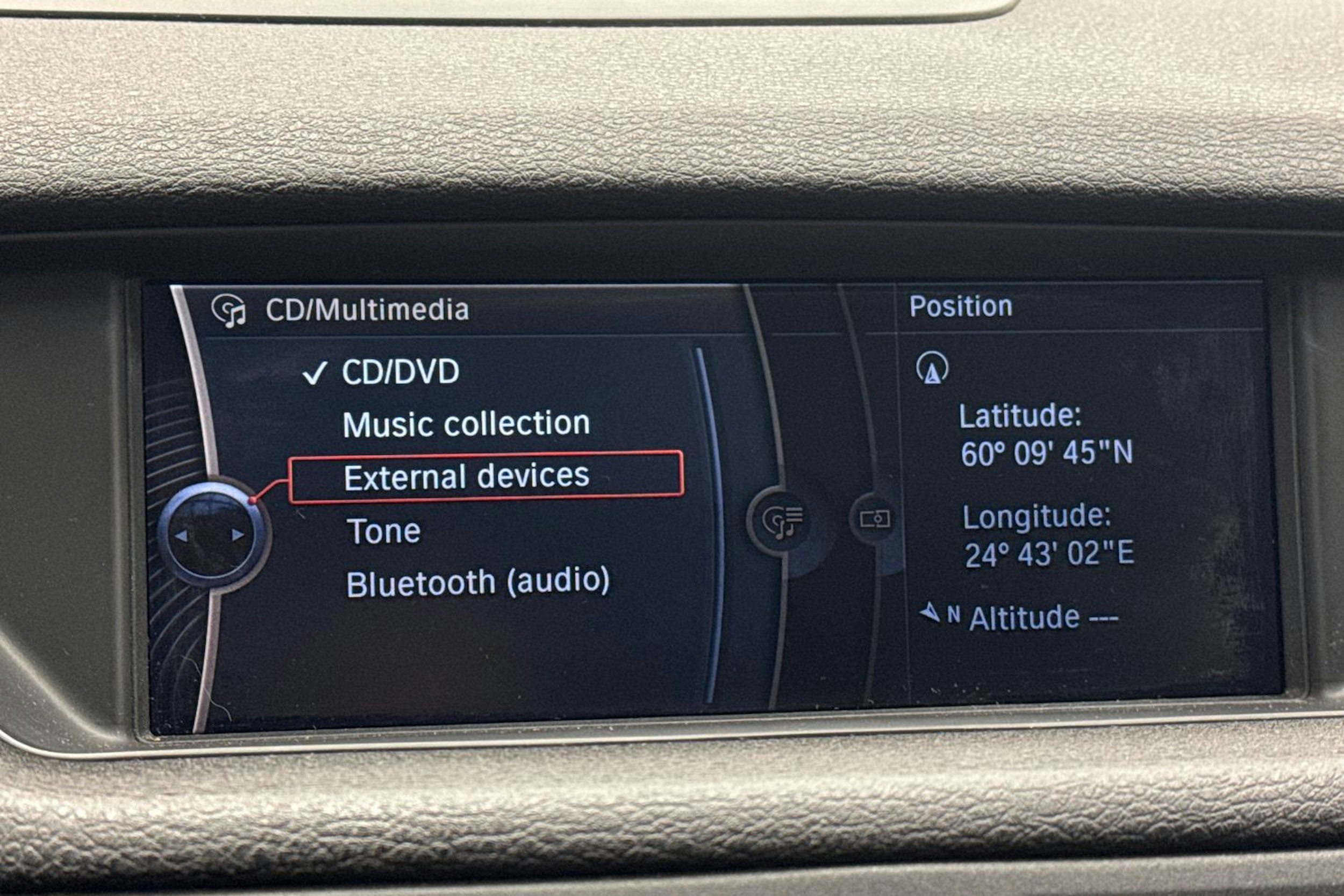 sininen BMW X1 2012 kuva 26.