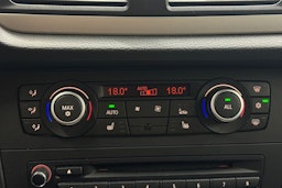 sininen BMW X1 2012 kuva 28.