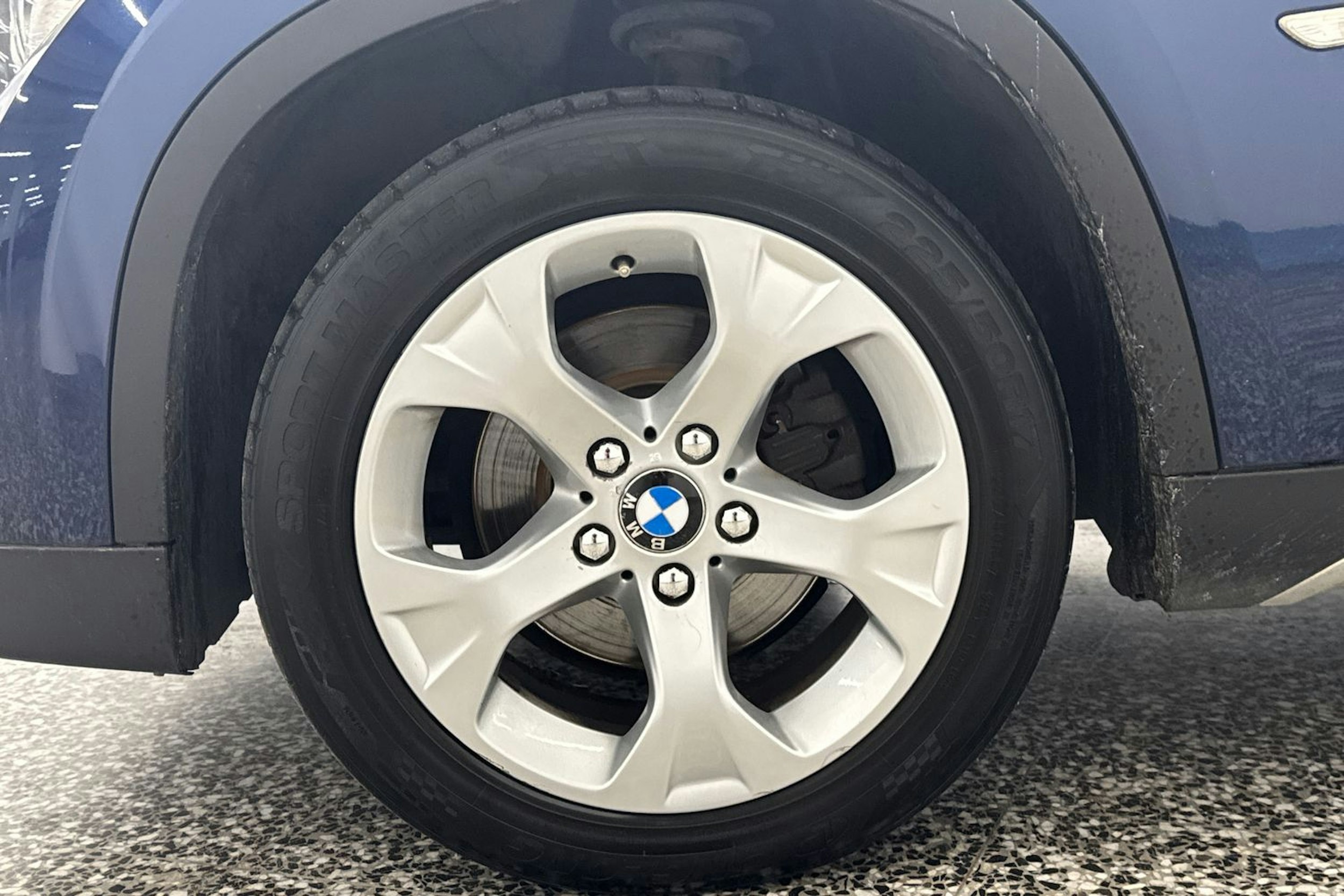 sininen BMW X1 2012 kuva 36.