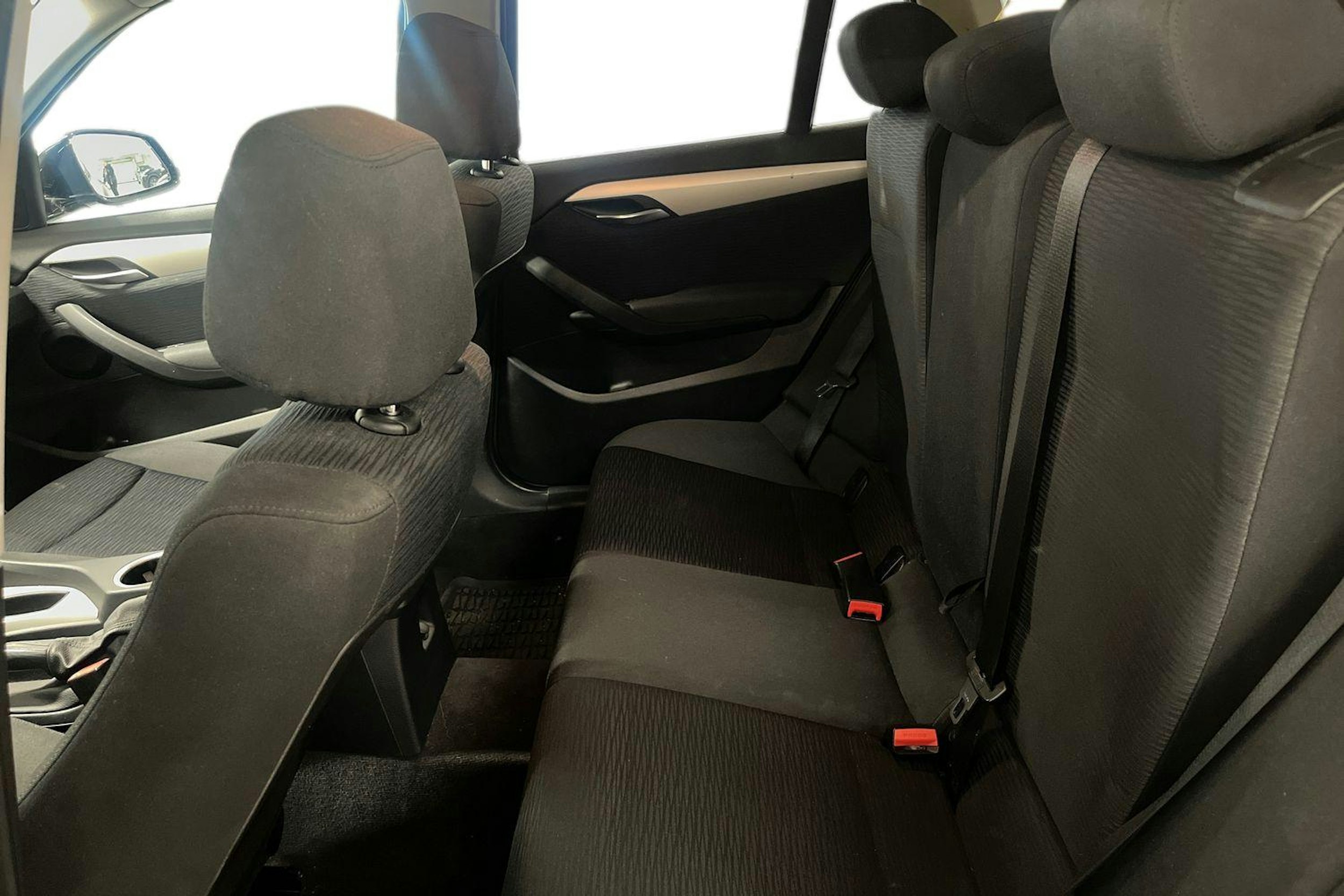 Ruskea (beige) BMW X1 2013 kuva 8.