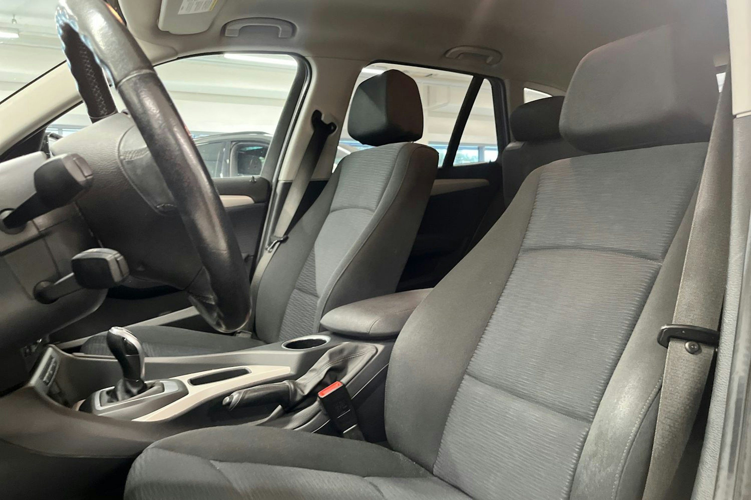 Ruskea (beige) BMW X1 2013 kuva 11.