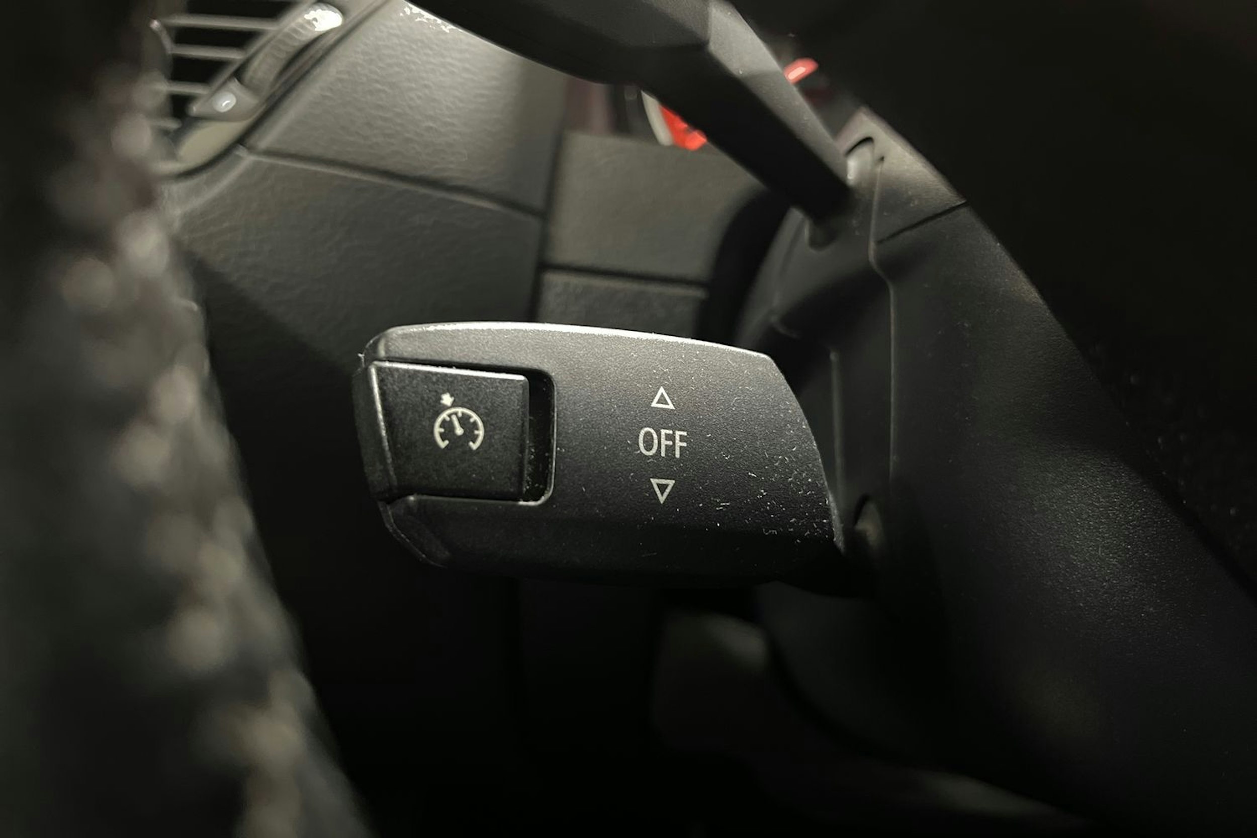 Ruskea (beige) BMW X1 2013 kuva 16.