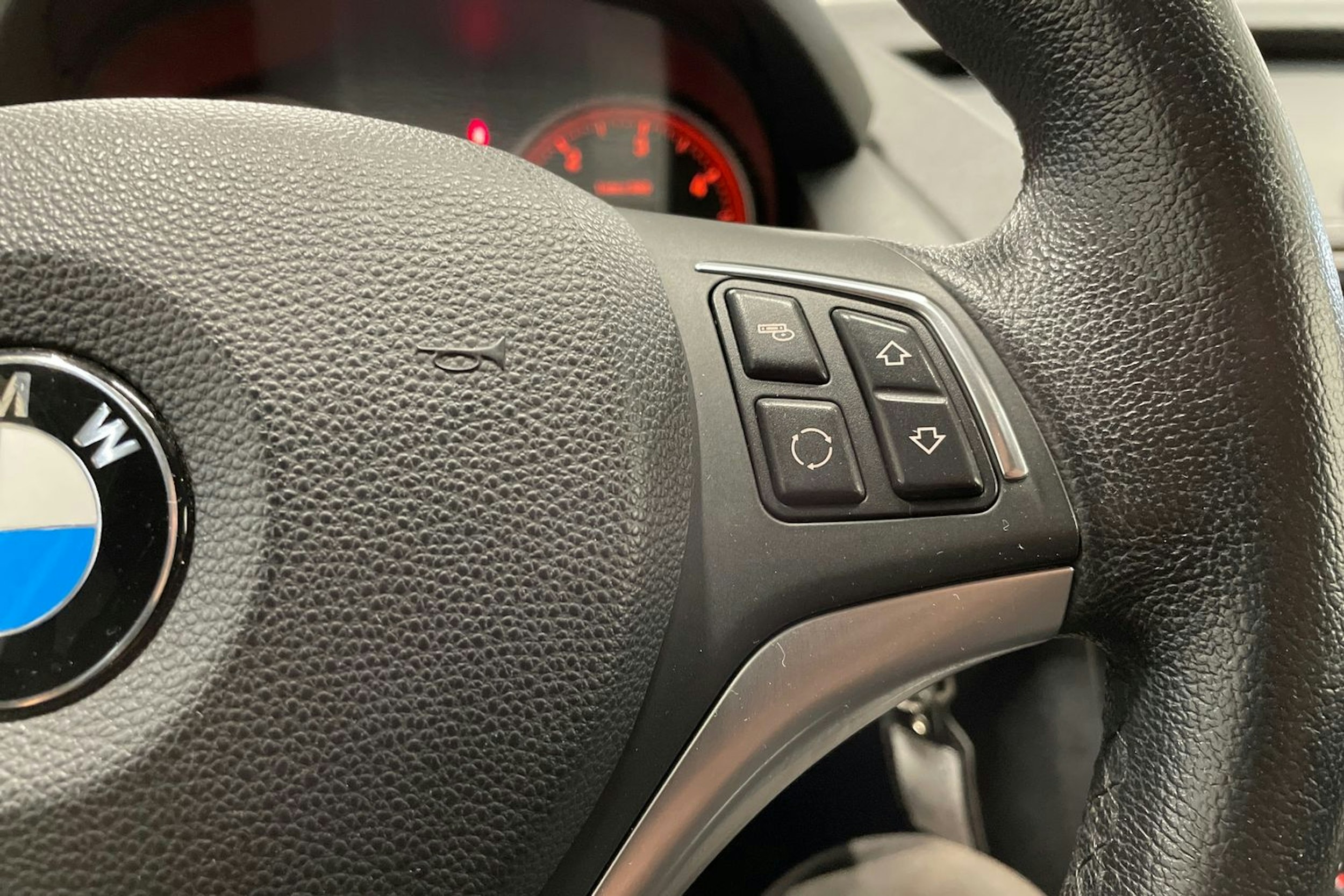 musta BMW X1 2013 kuva 21.