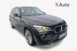 musta BMW X1 2014 kuva 1.