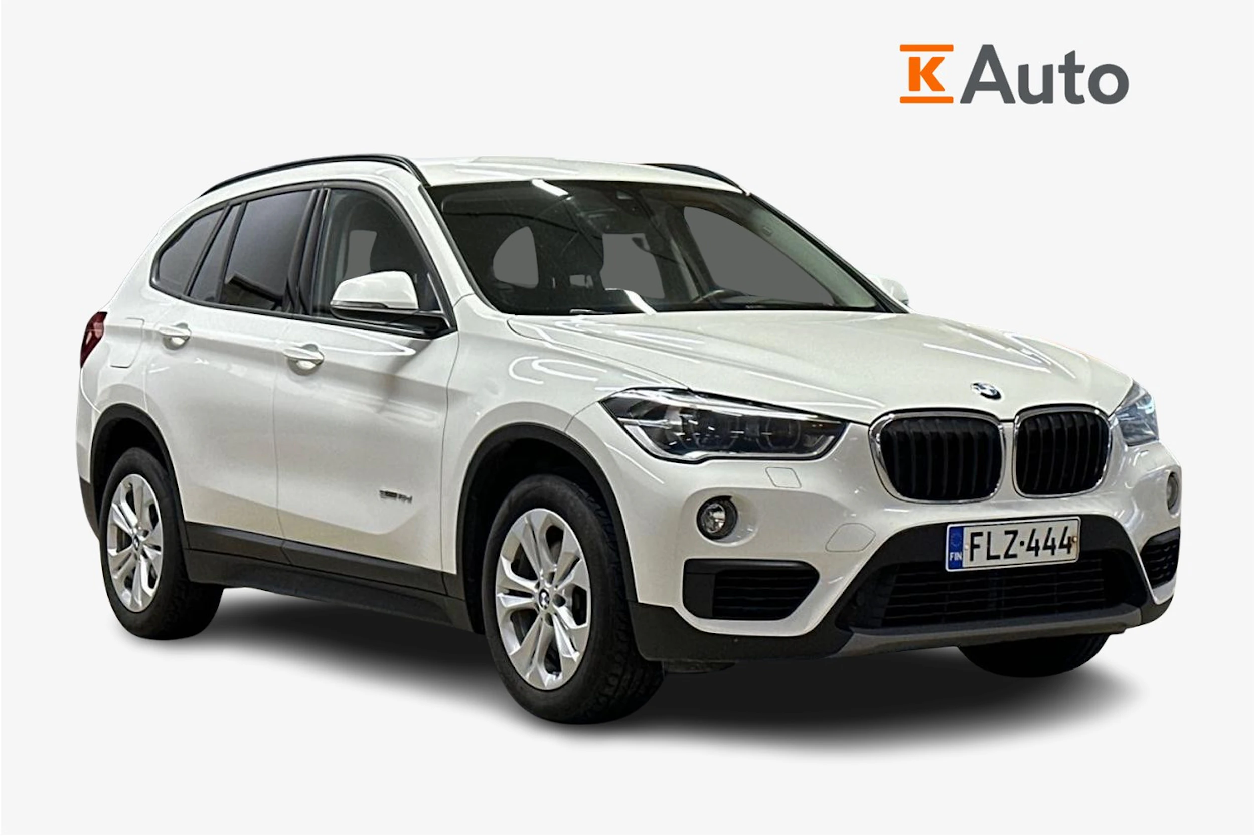 valkoinen BMW X1 2016 kuva 1.