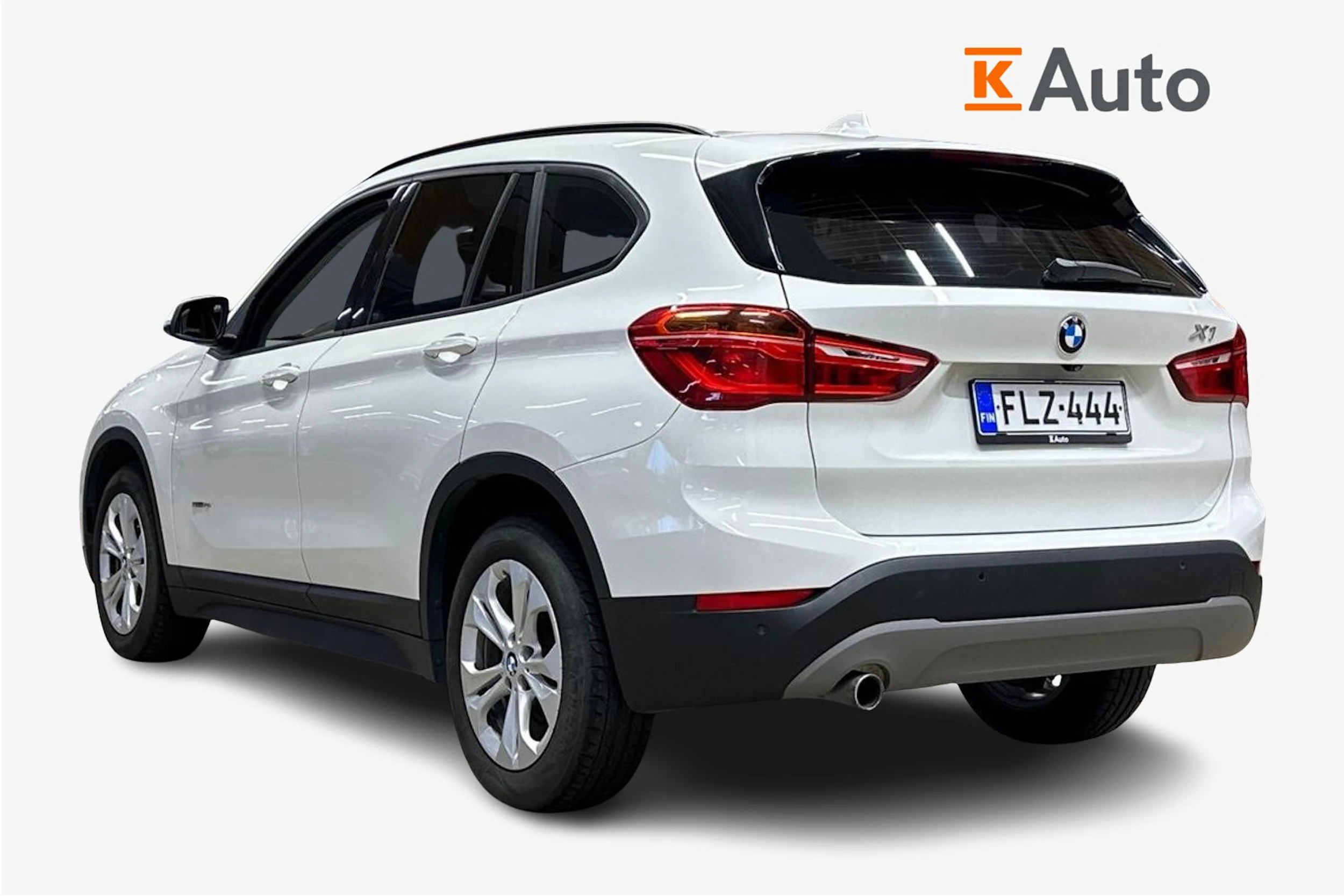 valkoinen BMW X1 2016 kuva 2.