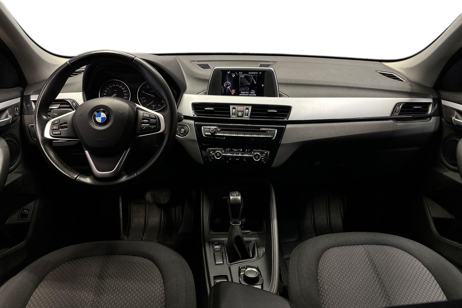 BMW X1 F48 sDrive18d A Business 2016, kuva 7/20