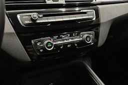 valkoinen BMW X1 2016 kuva 14.