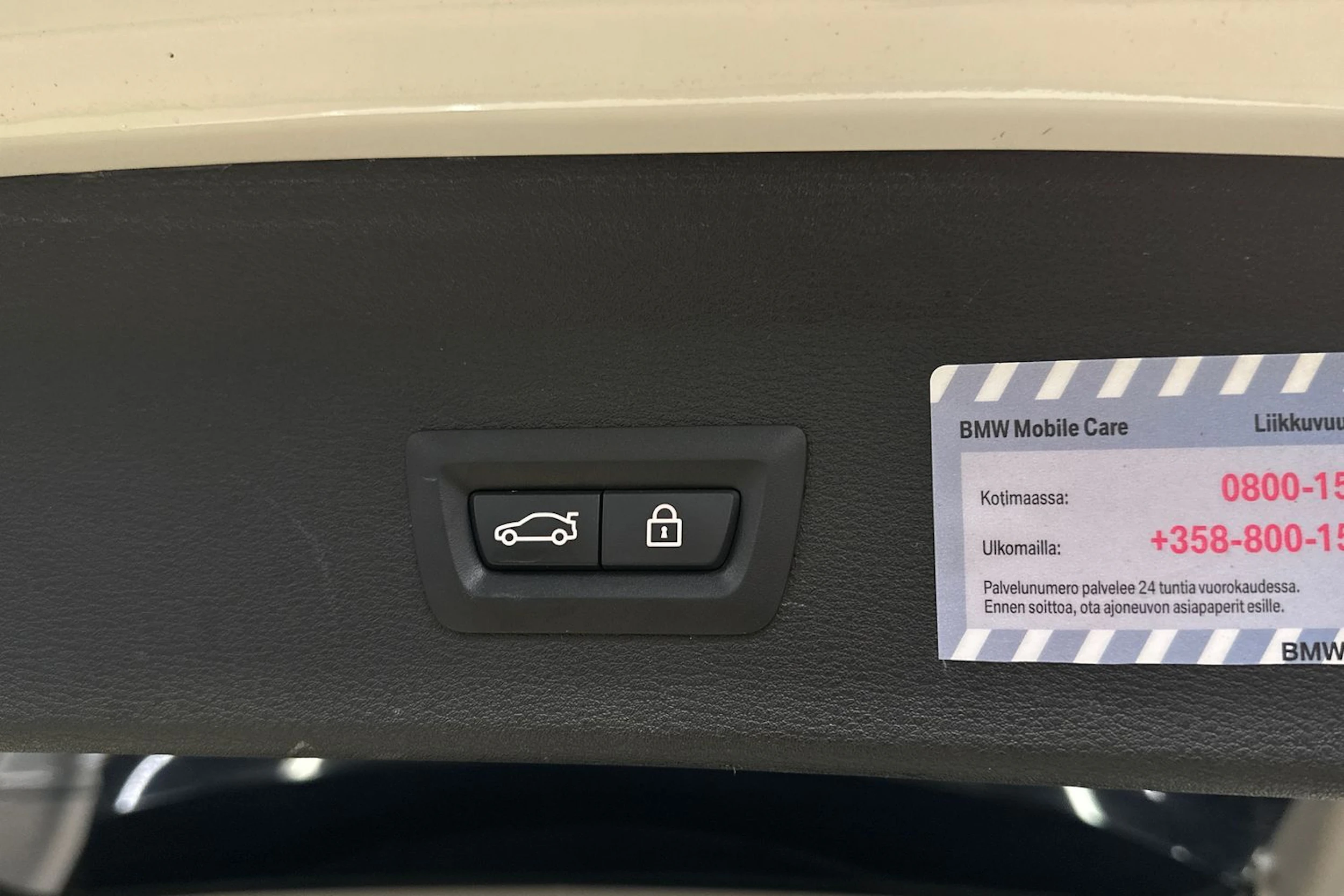 valkoinen BMW X1 2016 kuva 20.
