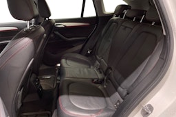 Valkoinen BMW X1 2016 kuva 10.