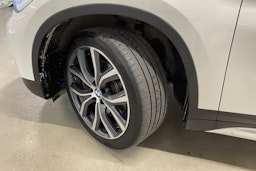 Valkoinen BMW X1 2016 kuva 13.