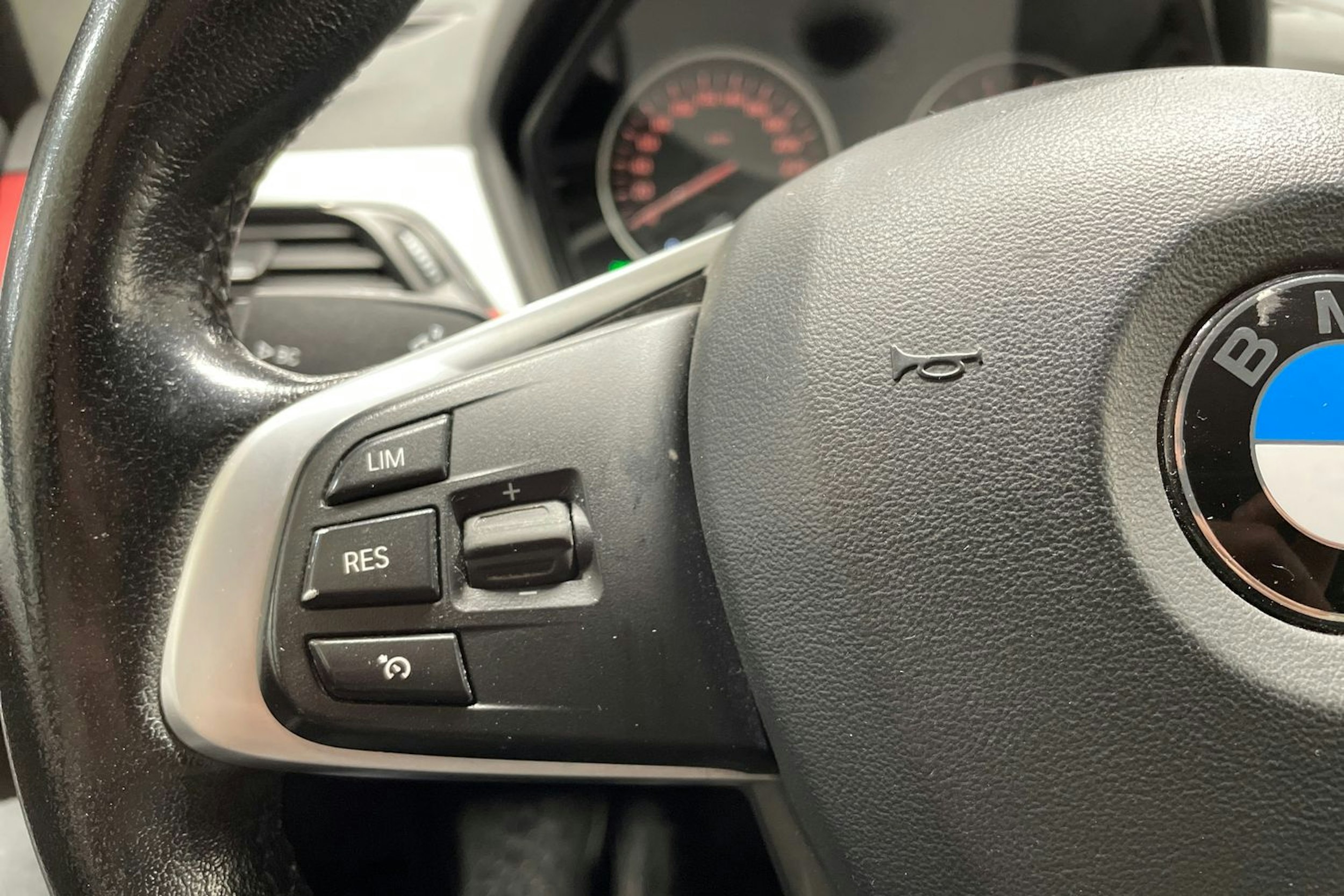 Valkoinen BMW X1 2016 kuva 25.