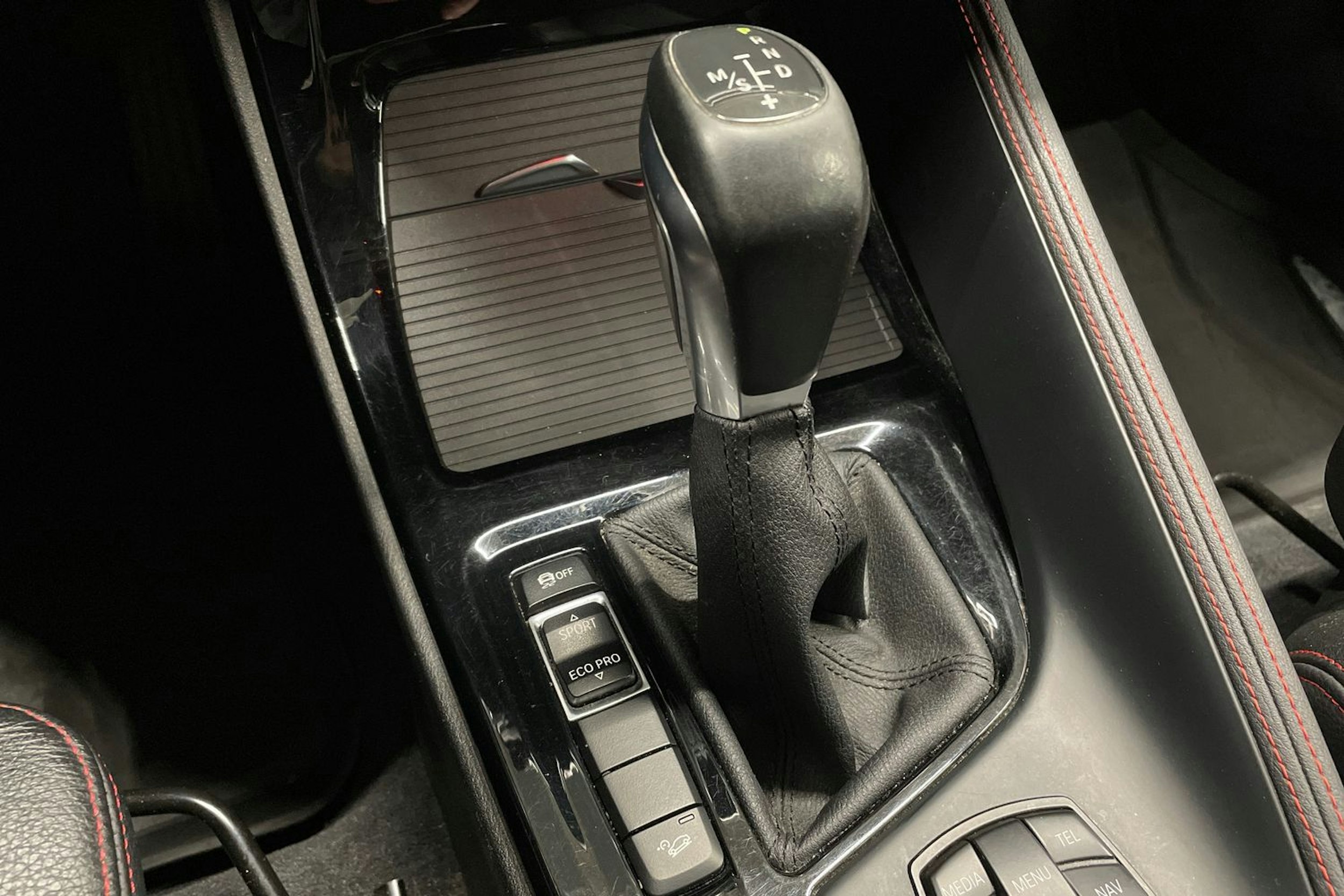 Valkoinen BMW X1 2016 kuva 28.