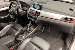 Valkoinen BMW X1 2016 kuva 33.