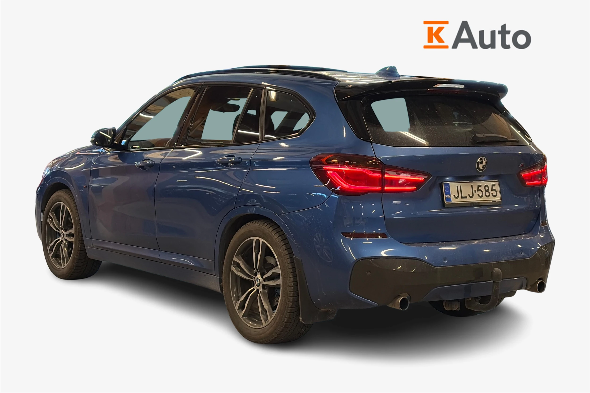 sininen BMW X1 2016 kuva 2.
