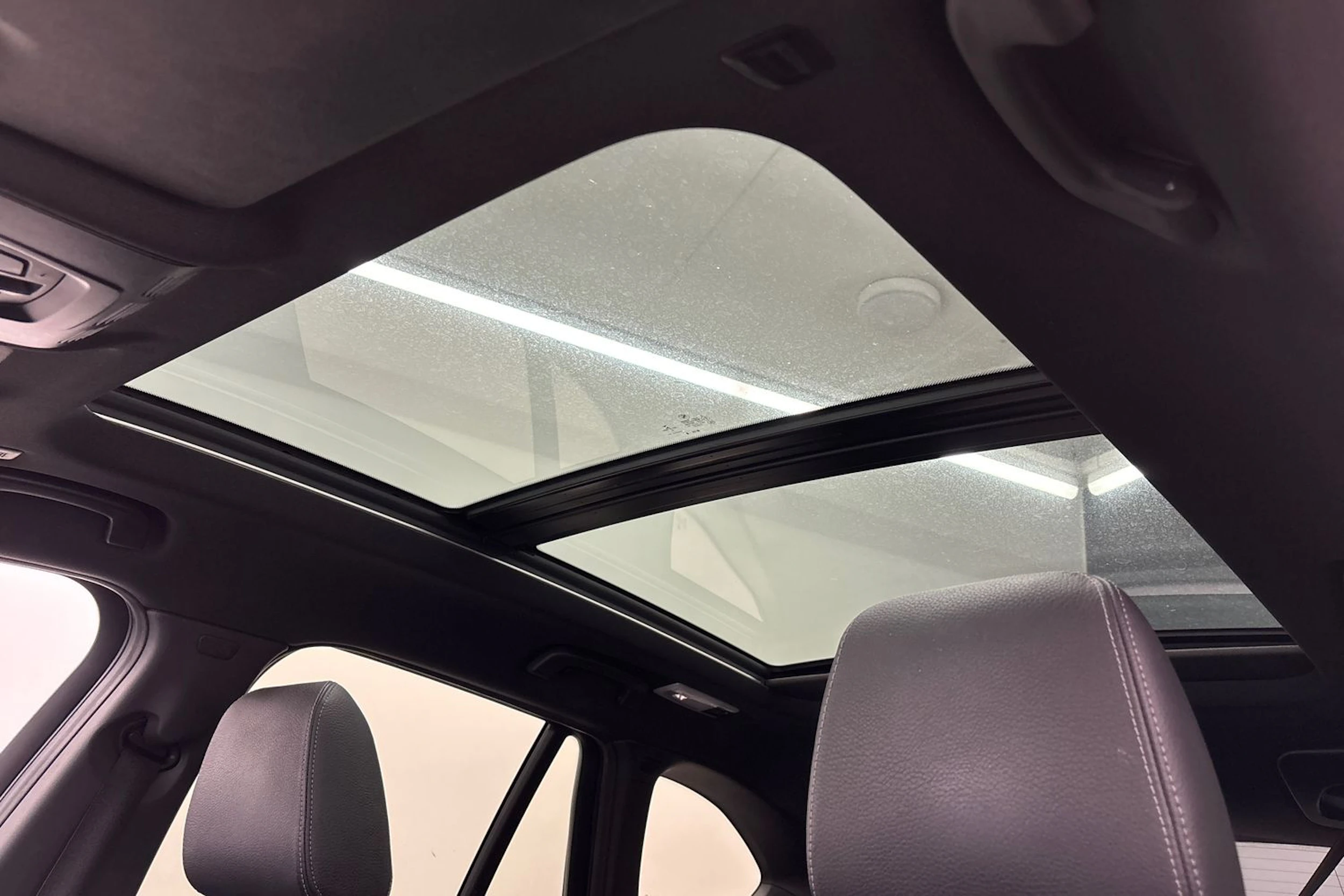 sininen BMW X1 2016 kuva 12.