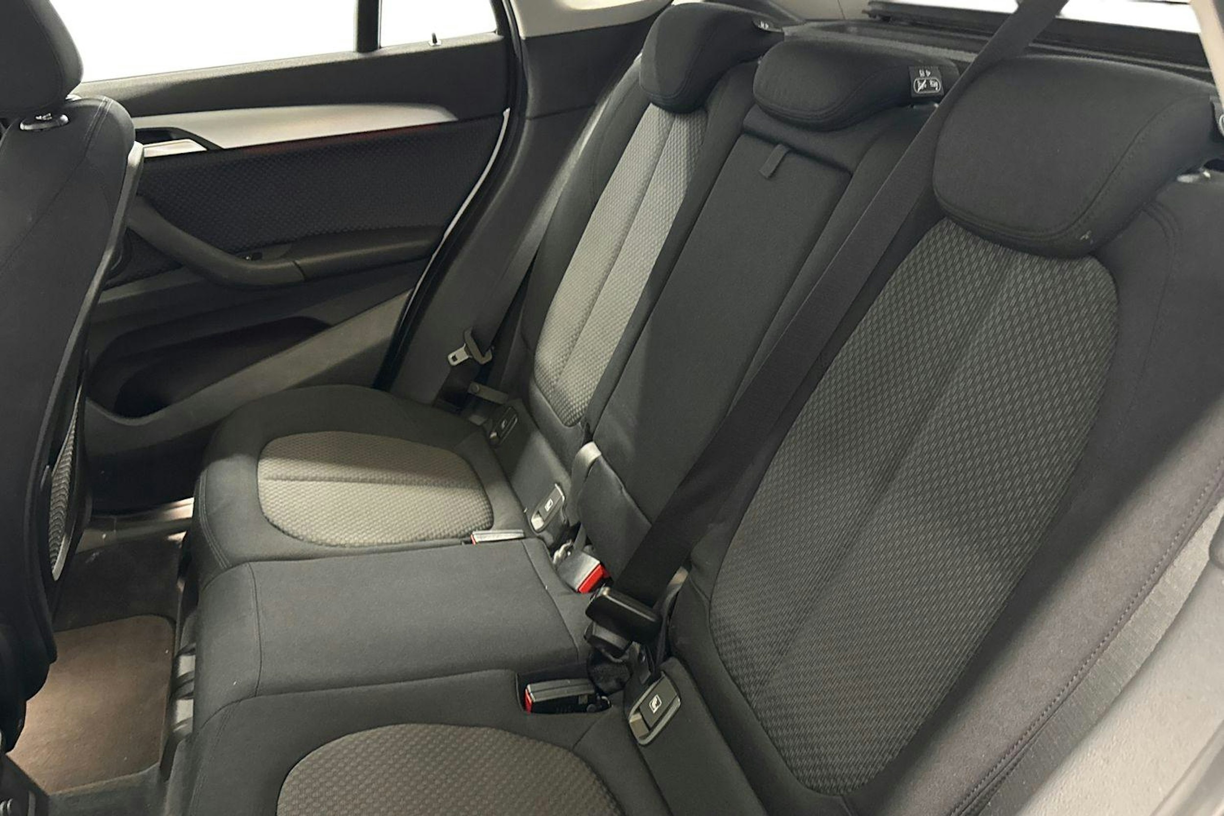 valkoinen BMW X1 2016 kuva 10.