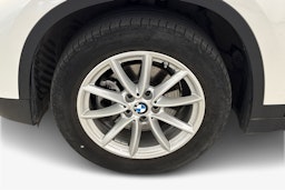 valkoinen BMW X1 2016 kuva 11.