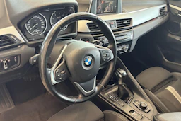 valkoinen BMW X1 2016 kuva 6.