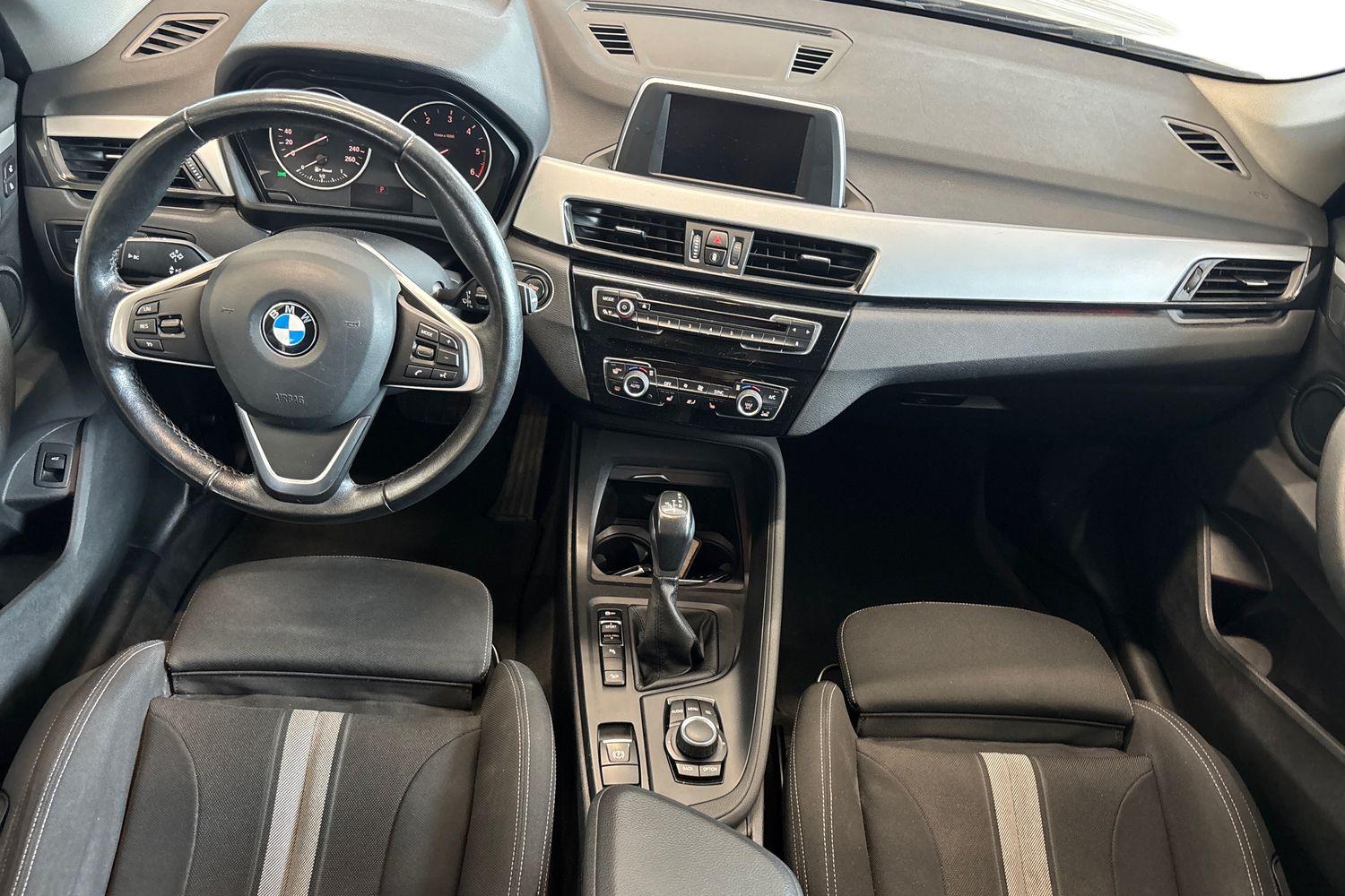 BMW X1 F48 xDrive20d A Business 2016, photo 7/38