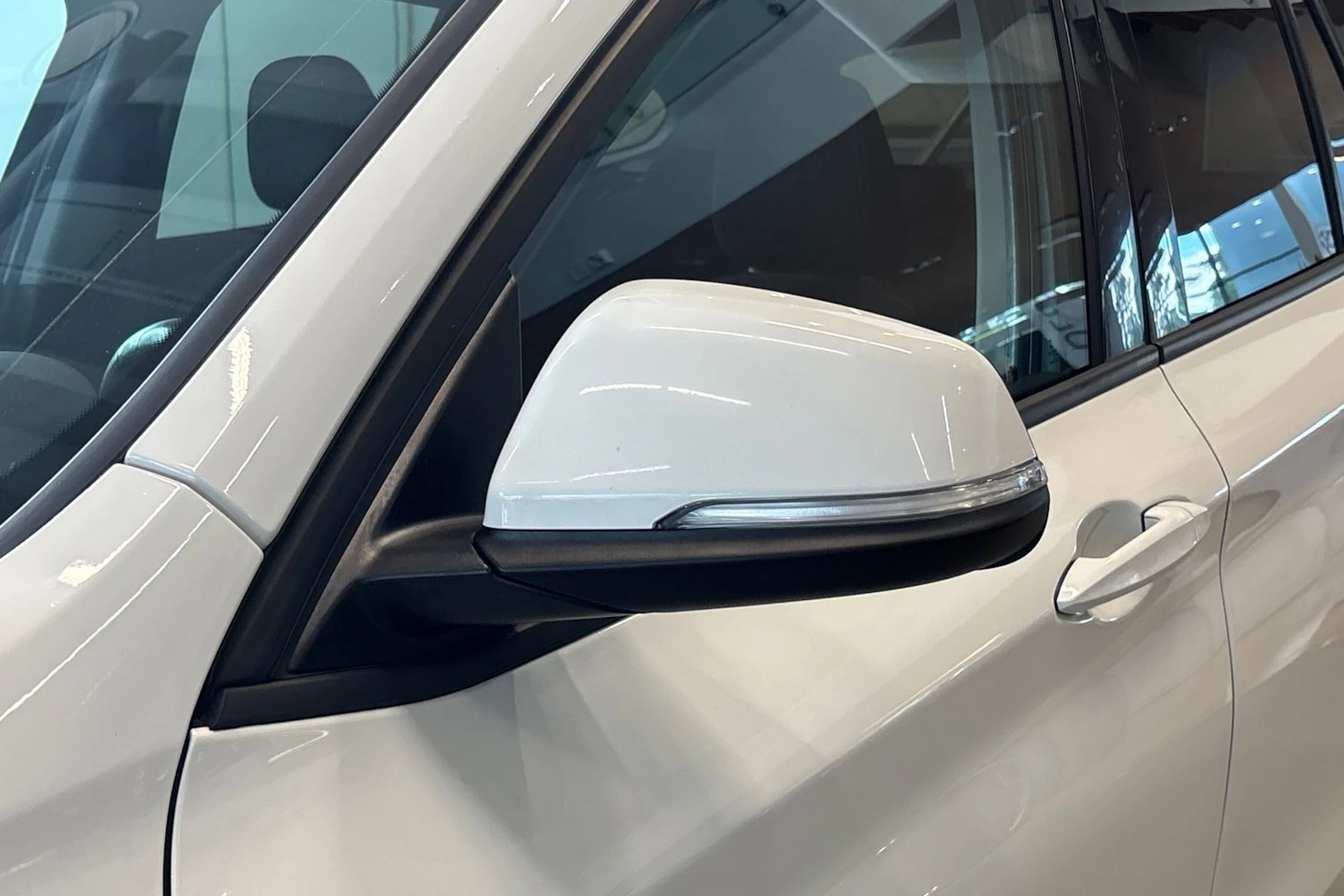 valkoinen BMW X1 2016 kuva 15.