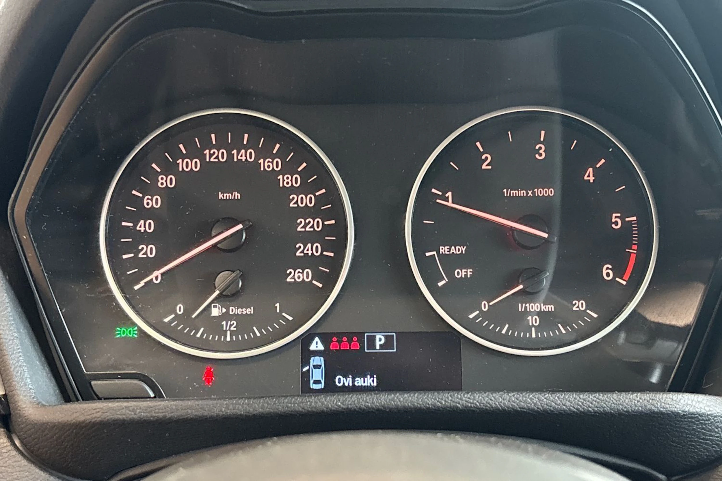 valkoinen BMW X1 2016 kuva 32.