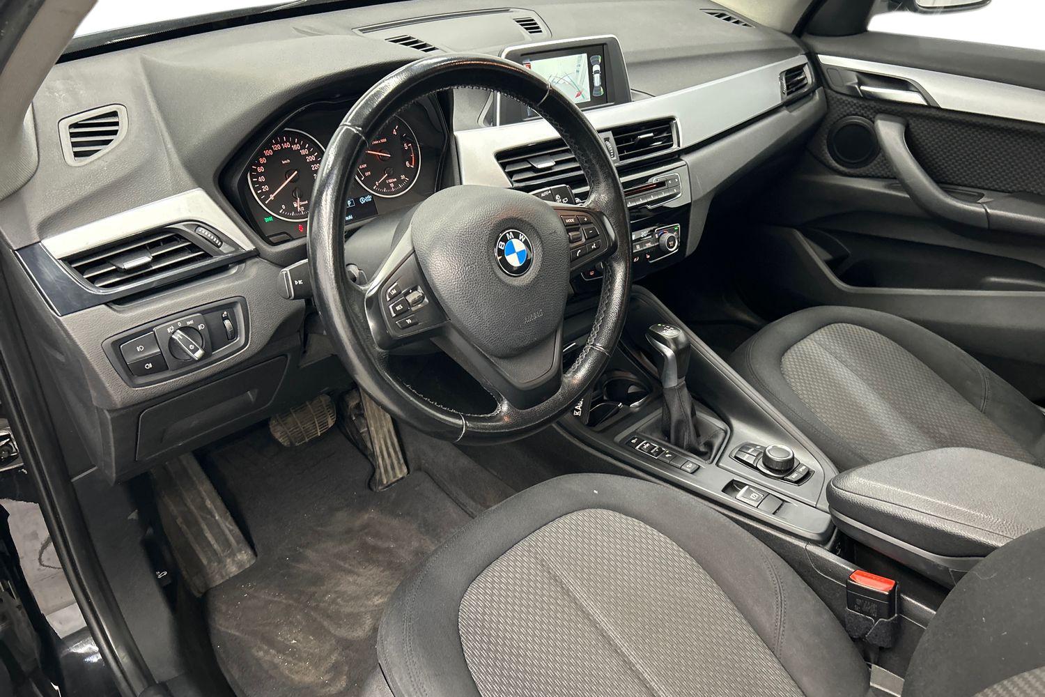 BMW X1 F48 xDrive18d A Business 2016, kuva 6/22
