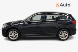 musta BMW X1 2016 kuva 6.
