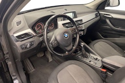 musta BMW X1 2016 kuva 7.