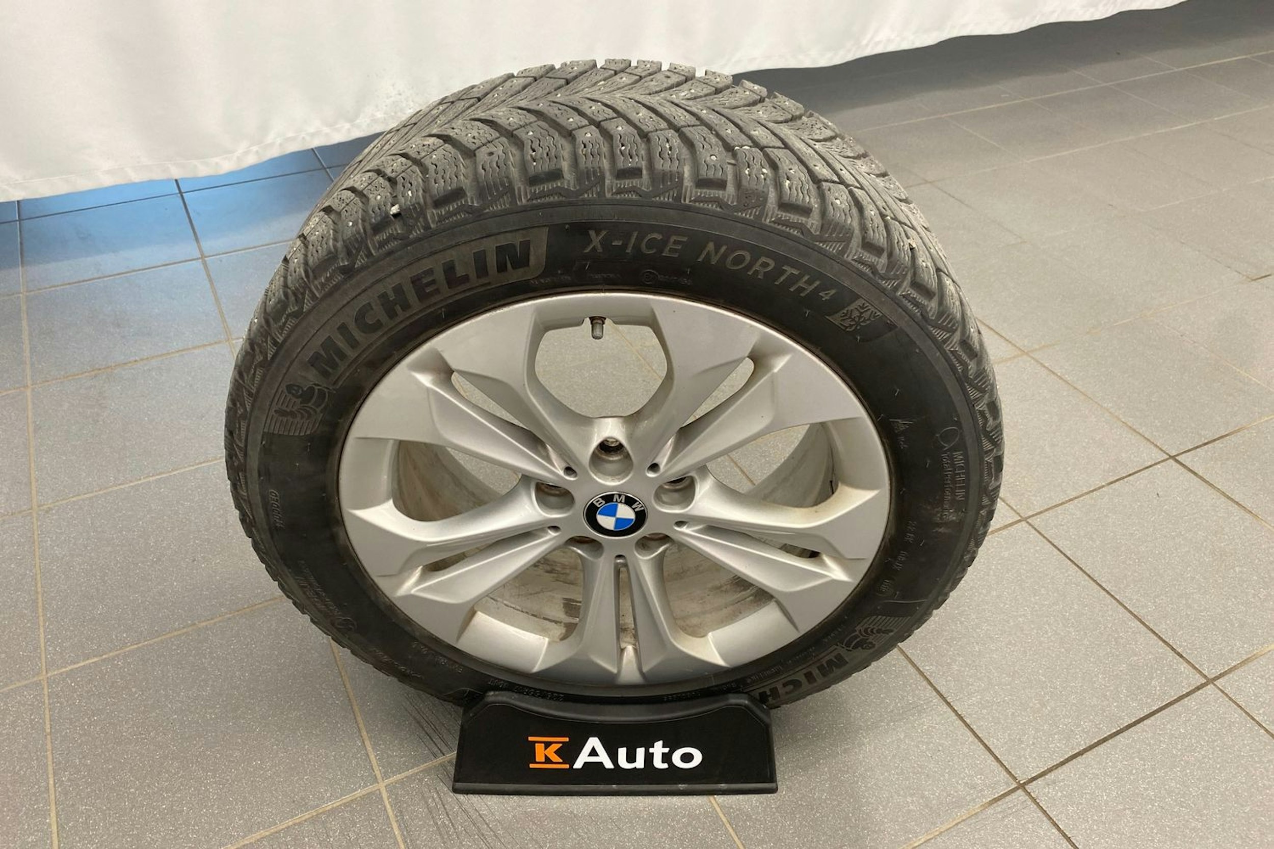 musta BMW X1 2016 kuva 13.