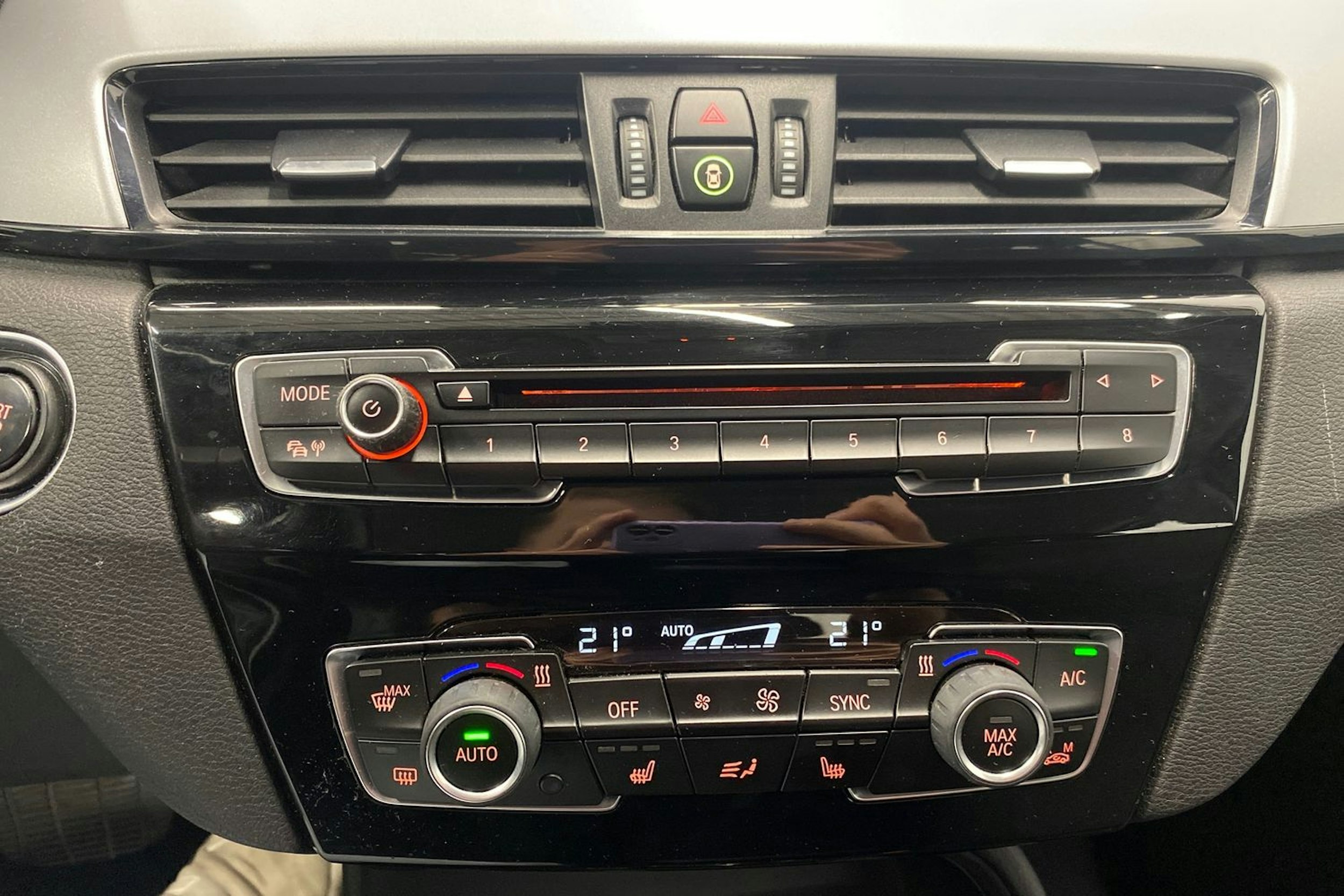 musta BMW X1 2016 kuva 22.