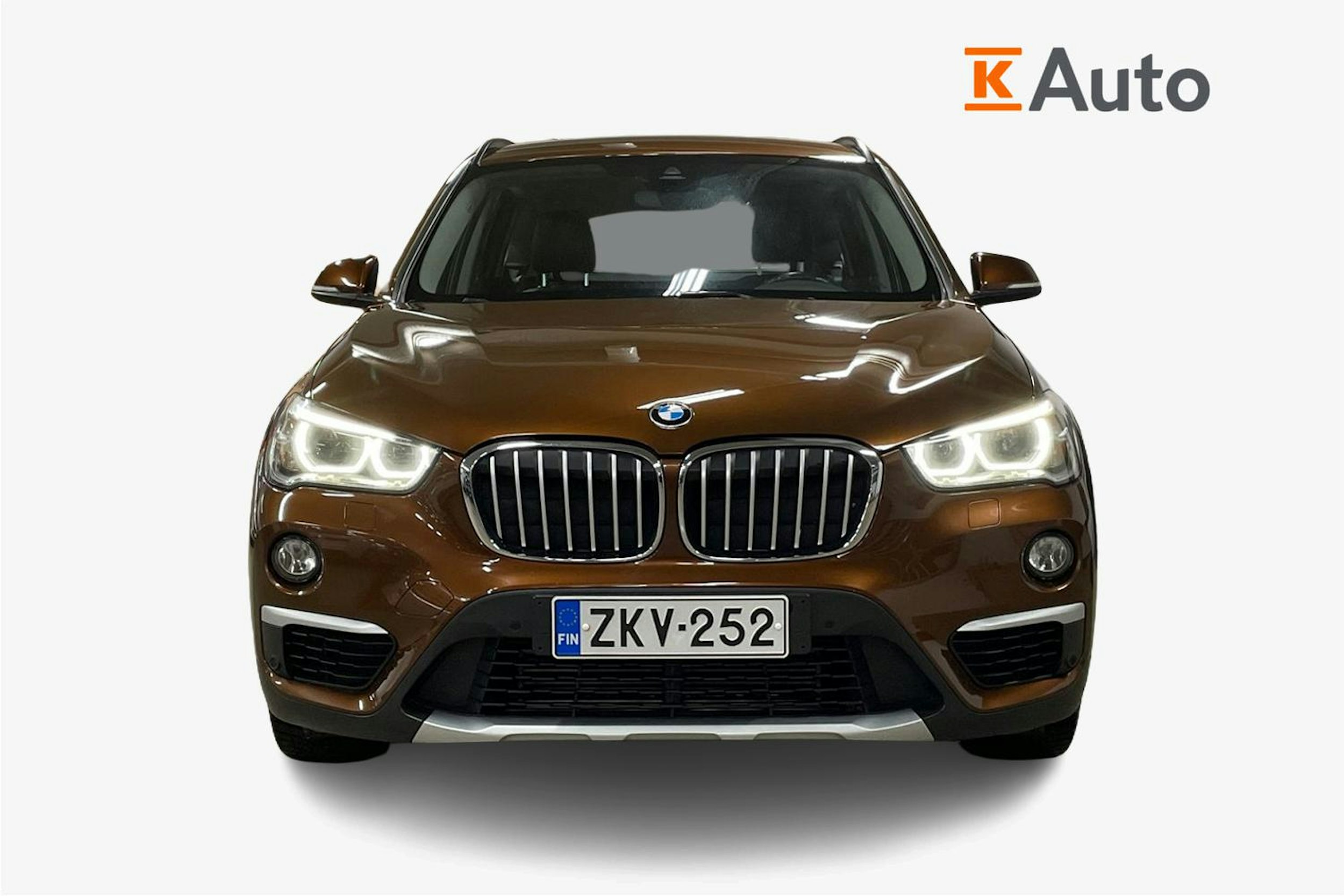 ruskea (beige) BMW X1 2016 kuva 5.