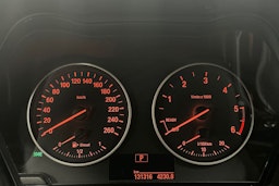 ruskea (beige) BMW X1 2016 kuva 15.