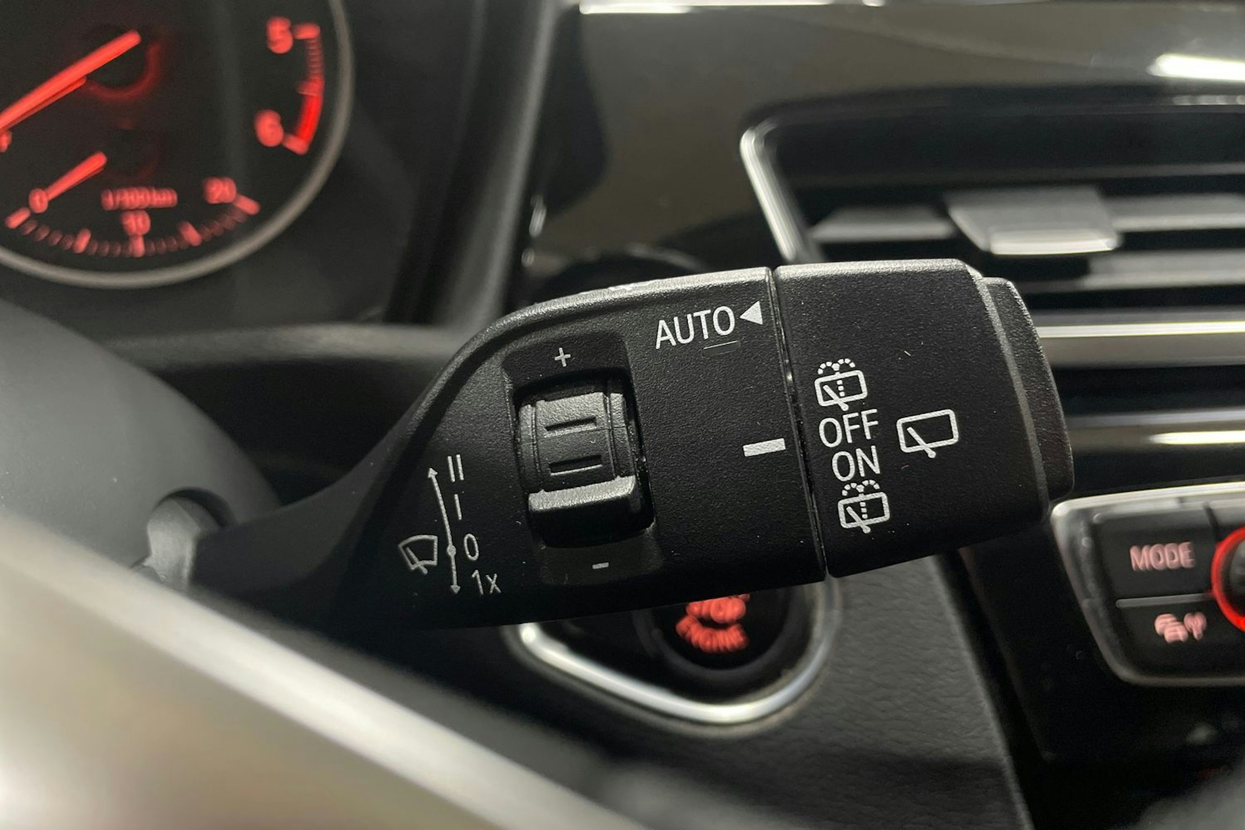 ruskea (beige) BMW X1 2016 kuva 24.