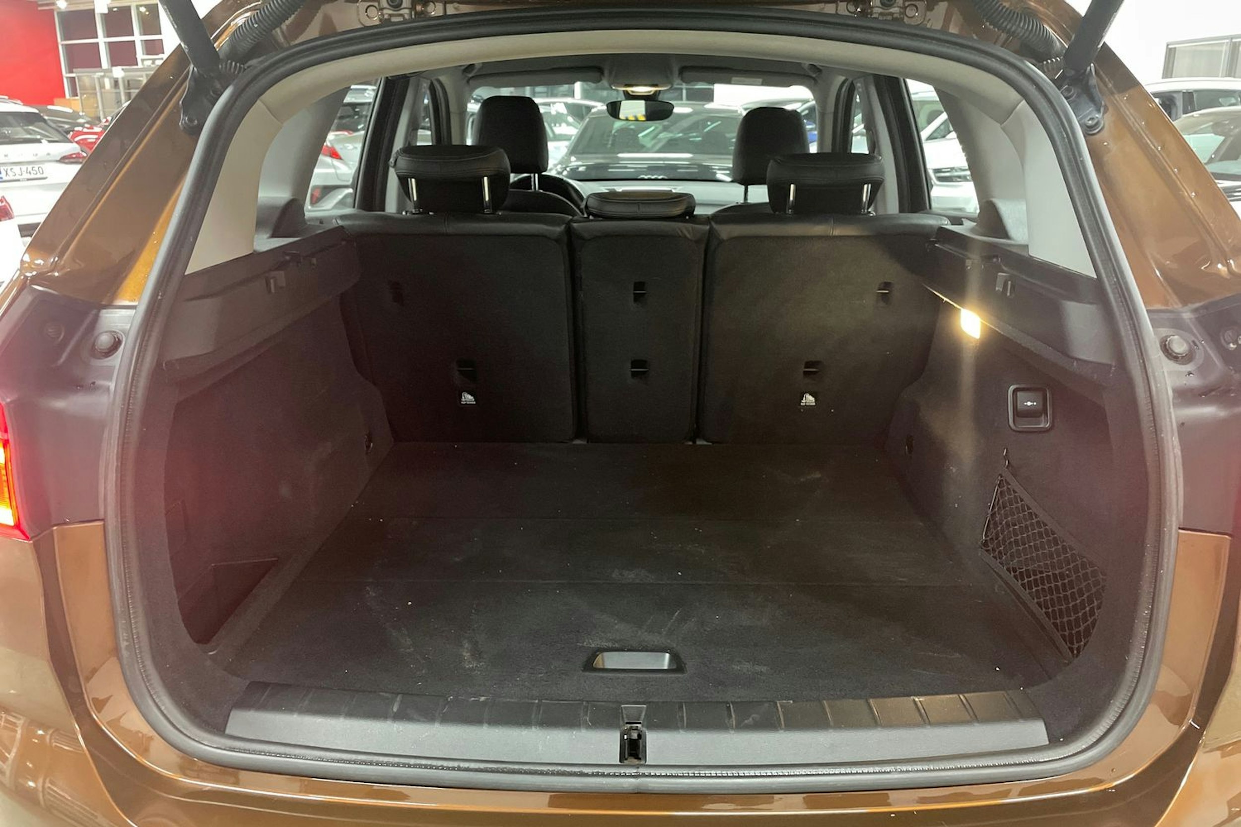 ruskea (beige) BMW X1 2016 kuva 25.