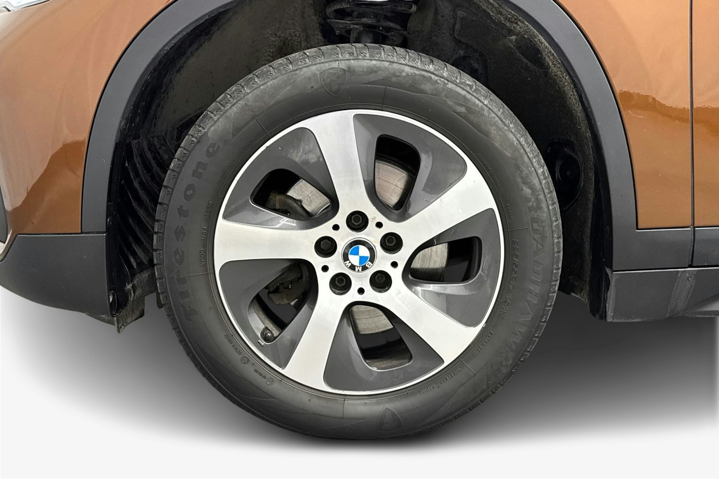 ruskea (beige) BMW X1 2017 kuva 11.
