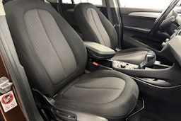 ruskea (beige) BMW X1 2017 kuva 14.