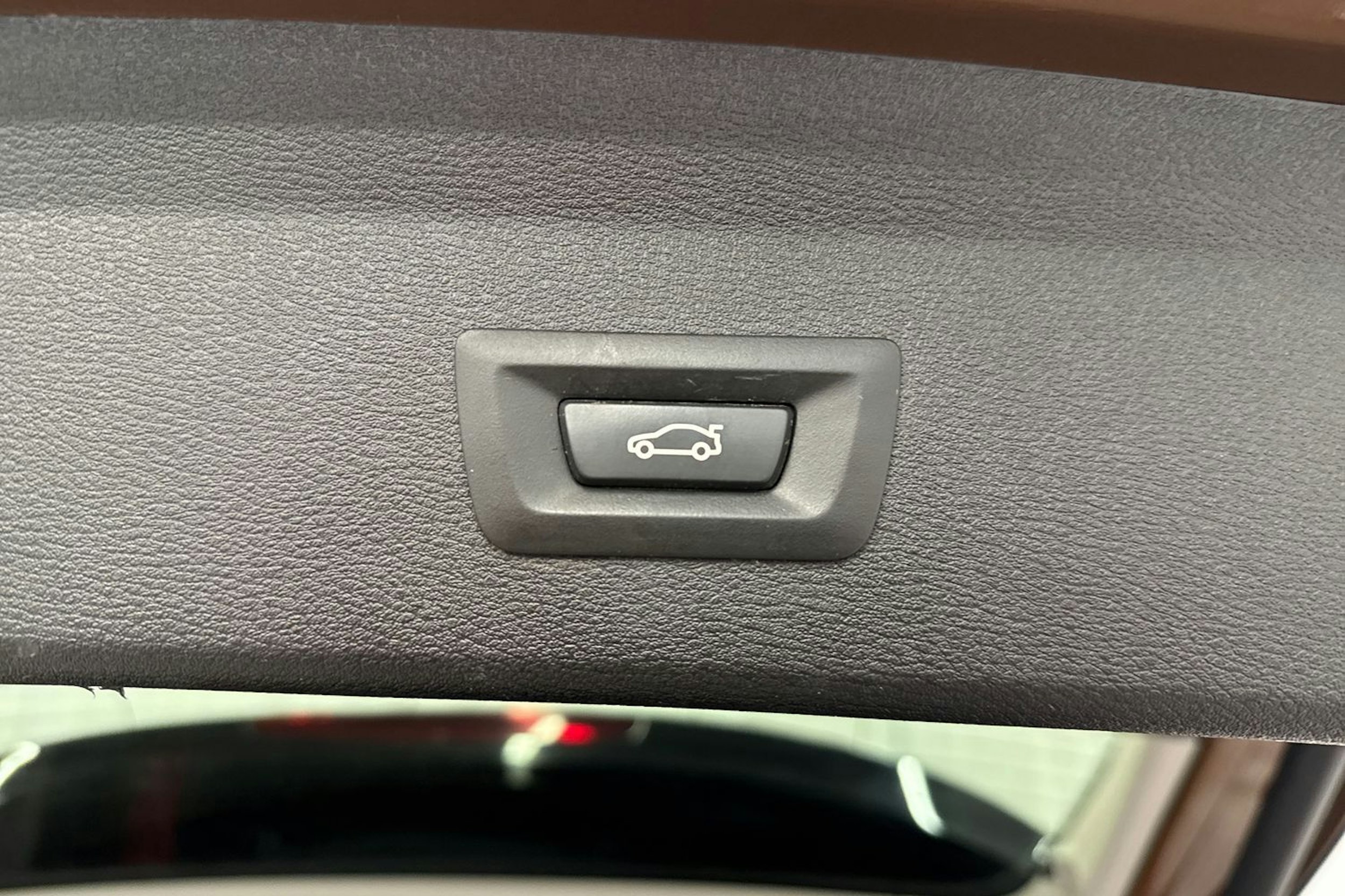 ruskea (beige) BMW X1 2017 kuva 16.