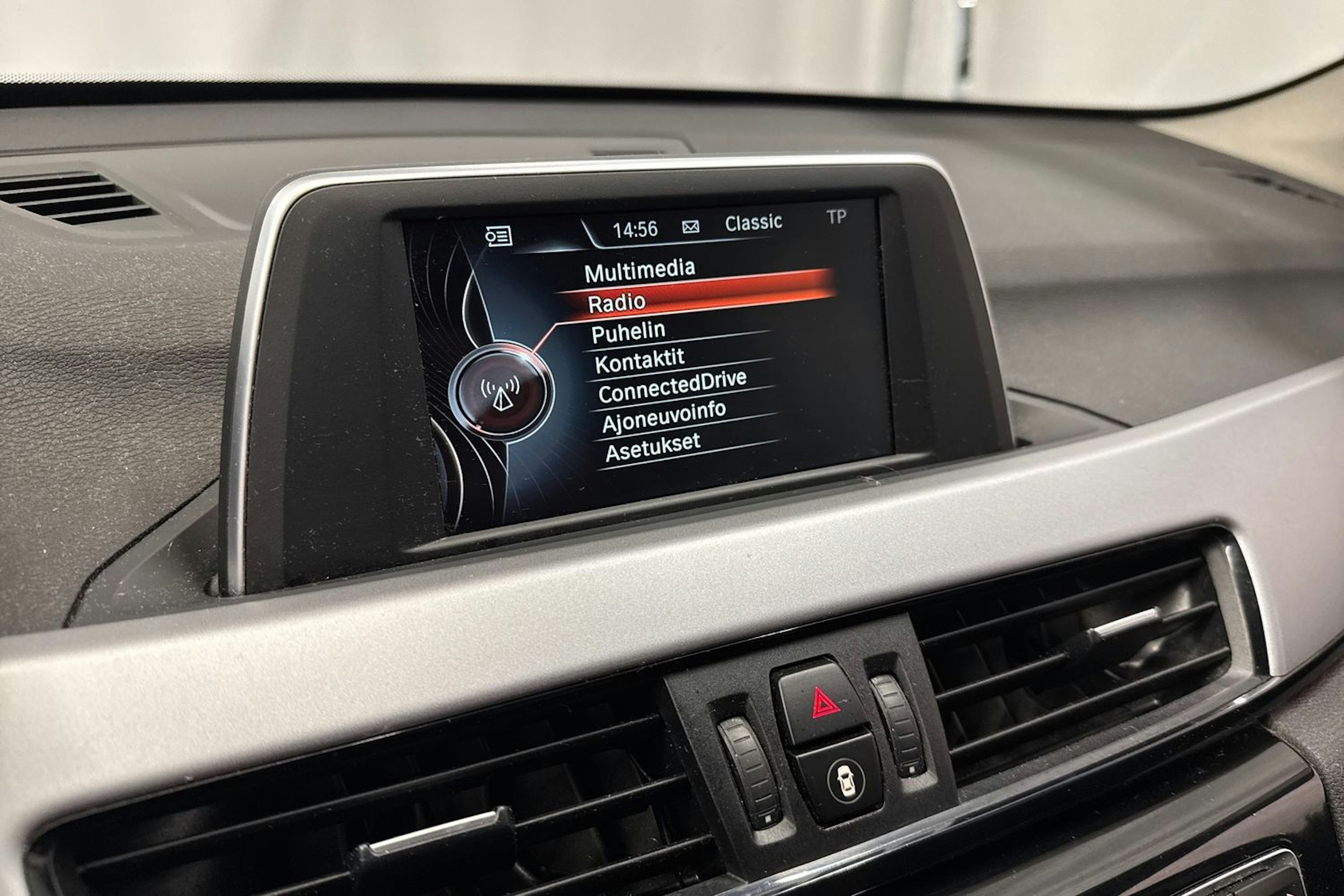 ruskea (beige) BMW X1 2017 kuva 21.
