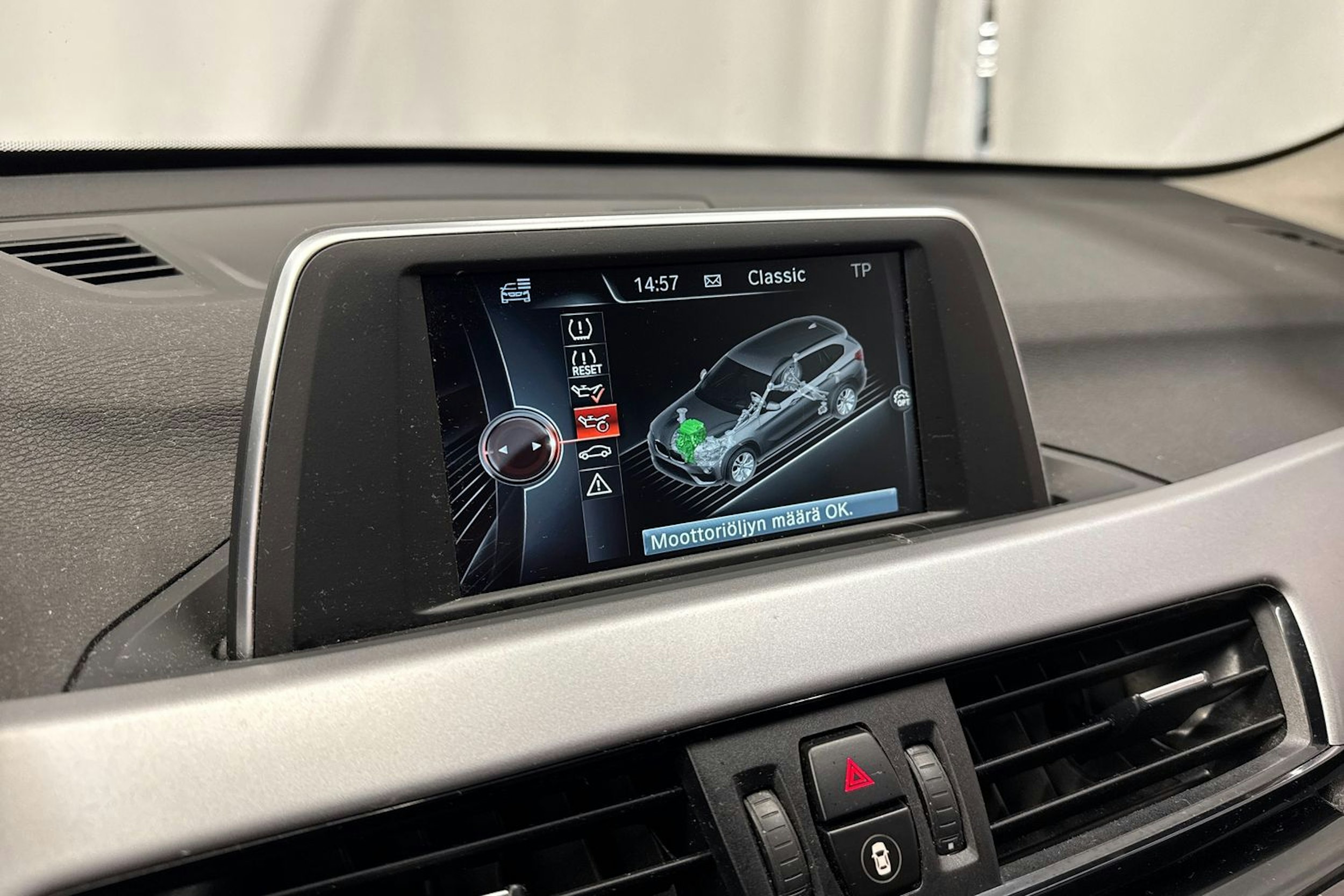 ruskea (beige) BMW X1 2017 kuva 23.
